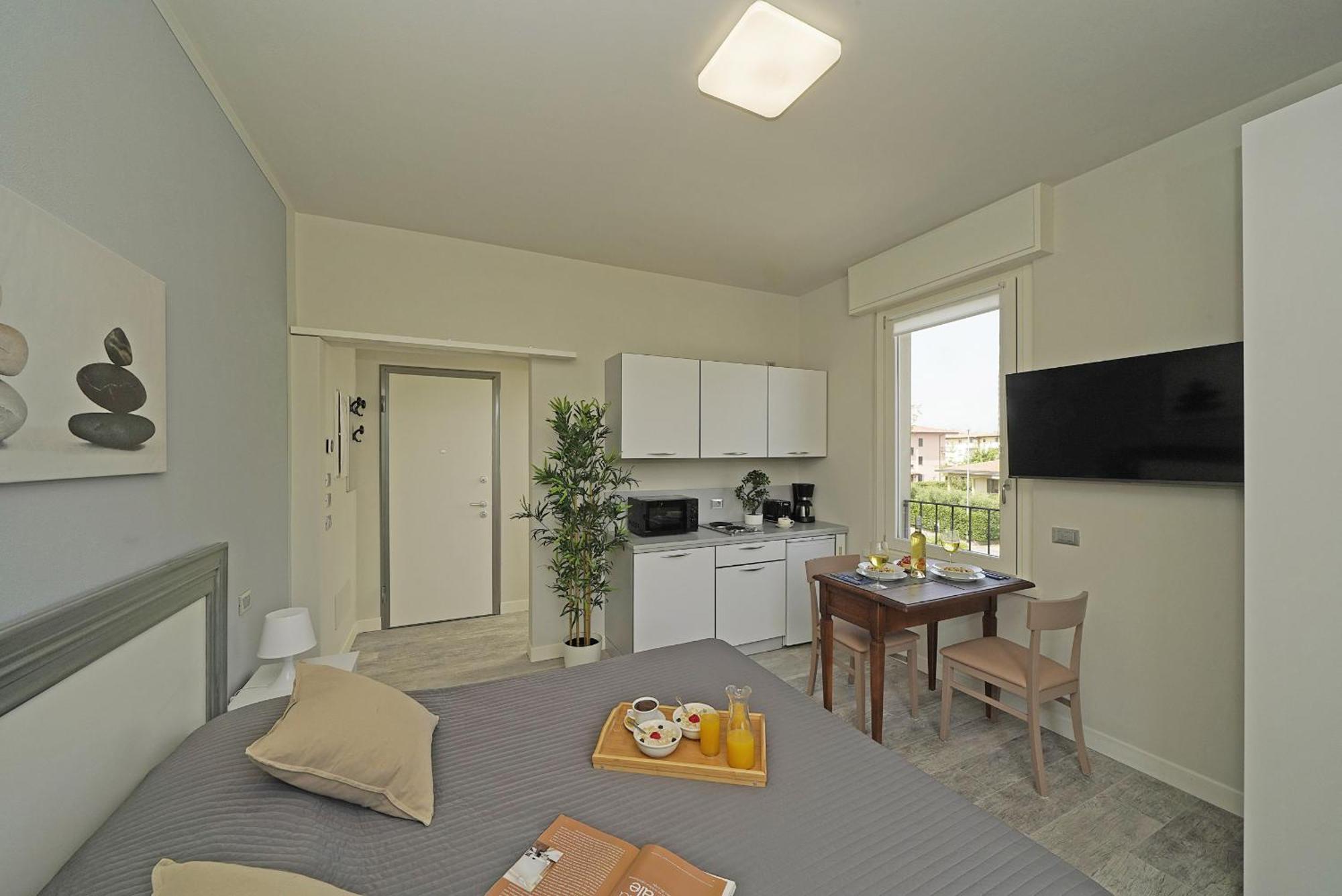 Villa Caterina Apartments By Wonderful Italy Desenzano del Garda Exterior foto