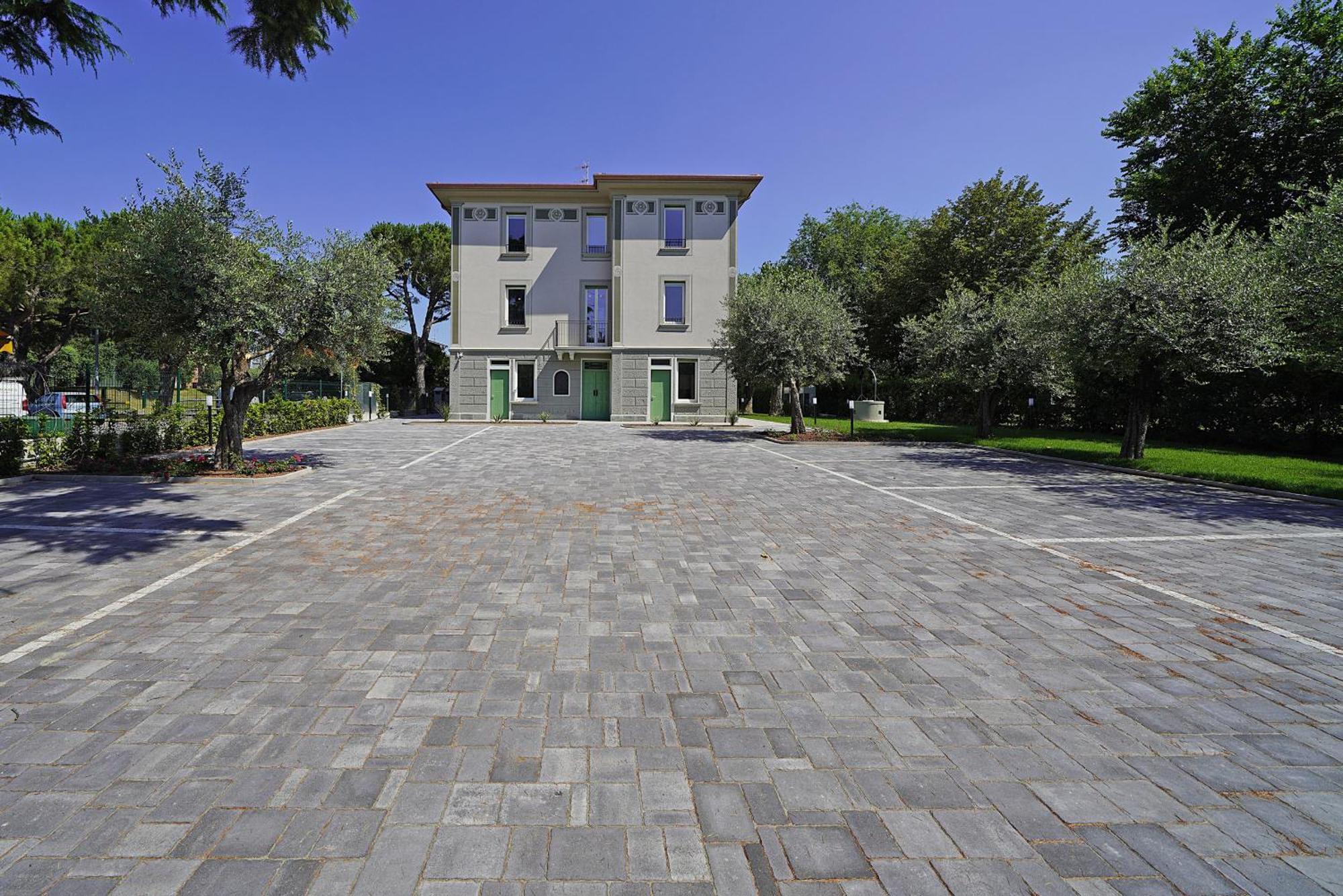 Villa Caterina Apartments By Wonderful Italy Desenzano del Garda Exterior foto